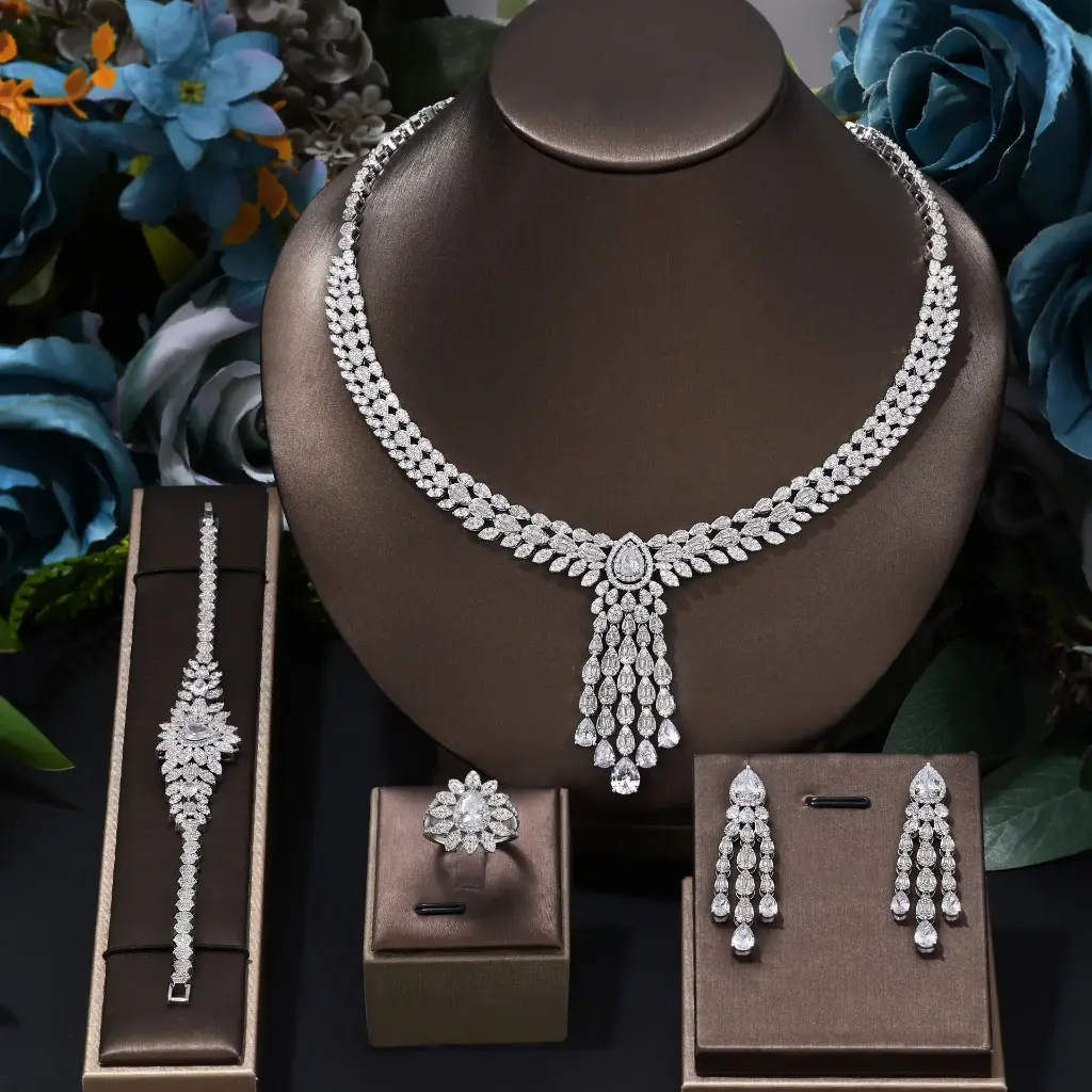 Chic Silver Set